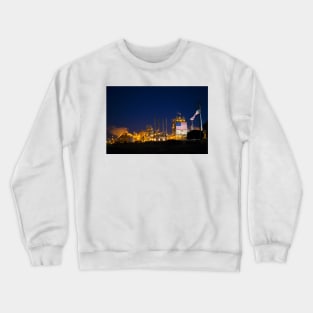 Oil Refinery, California, USA (C021/9297) Crewneck Sweatshirt